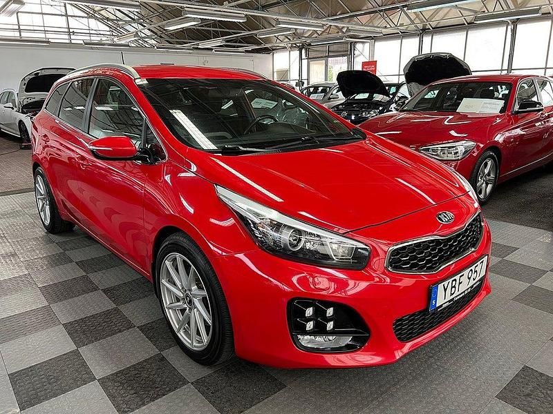 Röd Begagnad 2015 Kia Ceed Sportswagon GT-Line Kombi | 99 500 kr (Marknadspris) - Bild 1/4