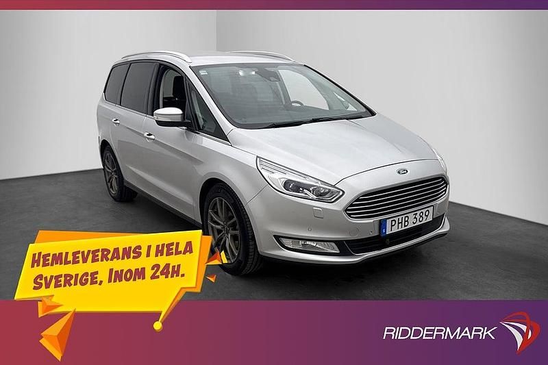 Grå Begagnad 2017 Ford Galaxy Minibuss | 179 900 kr - Bild 1/3