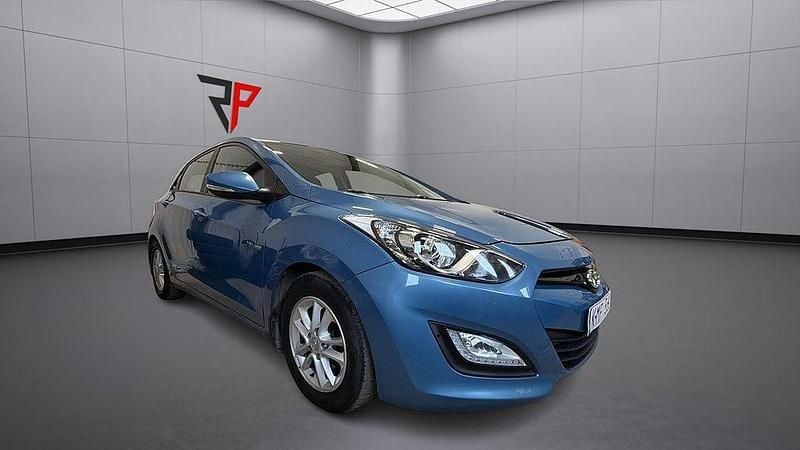 Begagnad Hyundai i30 110 HK (80 kW) 2012 Ljusblå Halvkombi