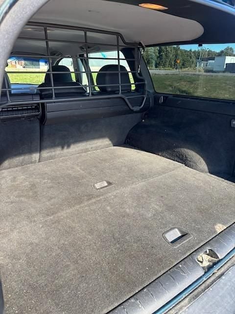 Grön Begagnad 2001 Volvo V70 Kombi | 25 000 kr (Marknadspris) - Bild 1/4