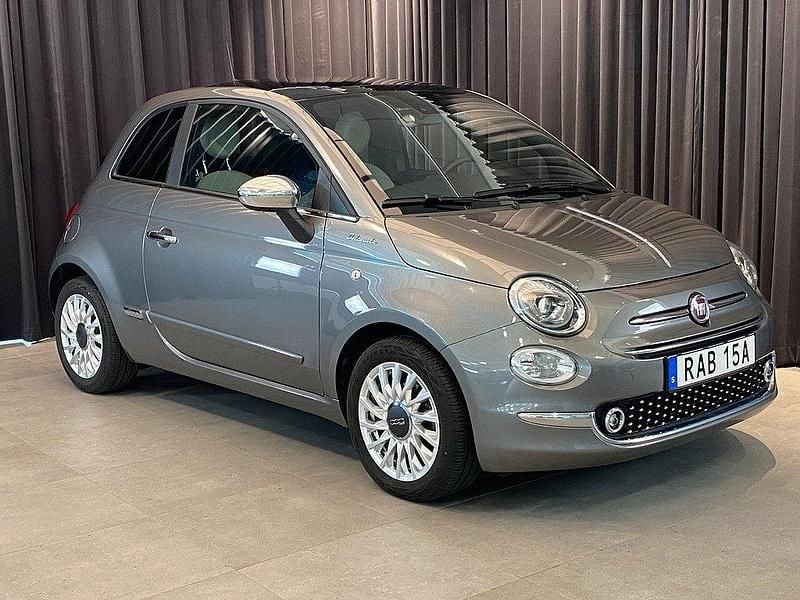 Grå Begagnad 2022 Fiat 500 Lounge Halvkombi | 139 500 kr (Marknadspris) - Bild 1/4