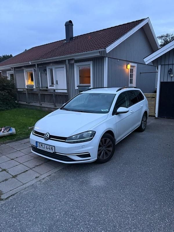 Begagnad 2019 VW Golf VII Kombi | 127 000 kr (Bra pris) - Bild 1/4