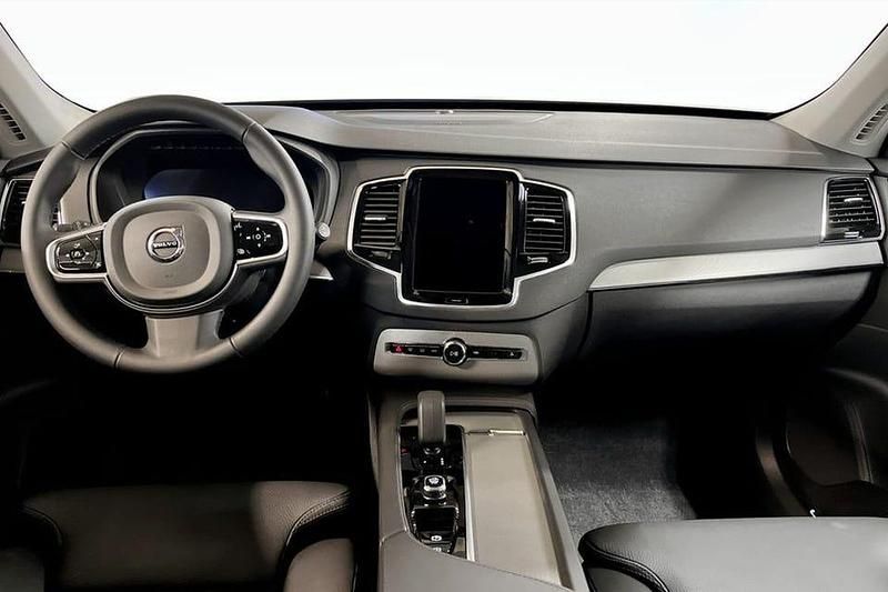 Begagnad Volvo XC90 Plus 462 HK (339 kW) 2024 Vit SUV