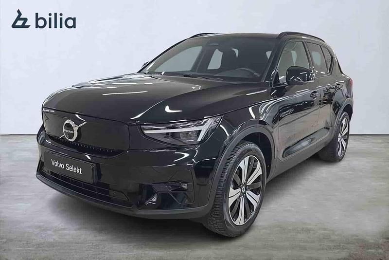 Begagnad Volvo XC40 Single Motor 175 kW (238 HK) 2023 Svart SUV