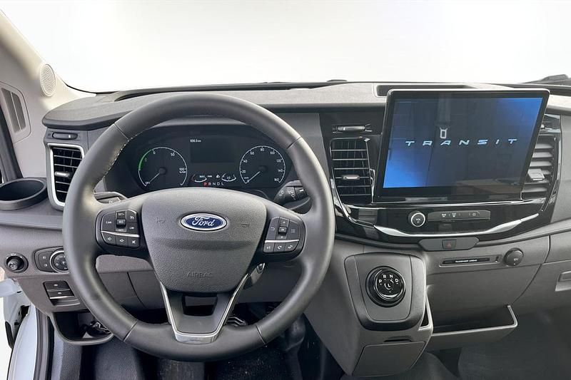 Begagnad Ford E-Transit 2023 Vit Van