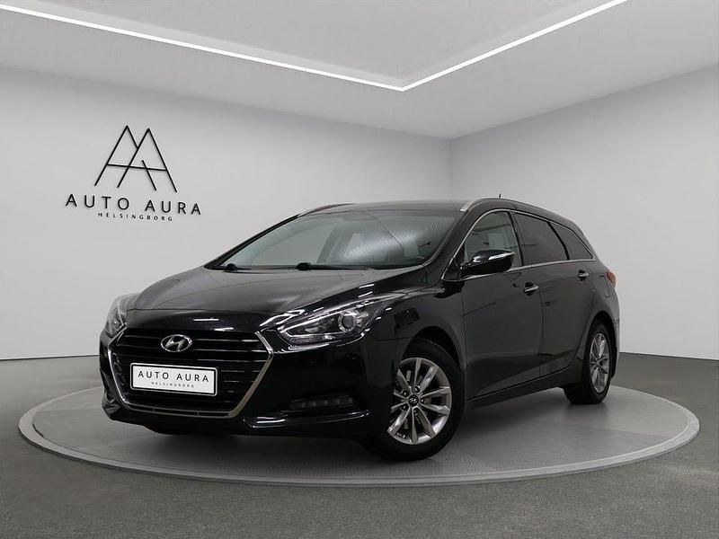 Svart Begagnad 2016 Hyundai i40 Comfort Kombi | 114 900 kr (Marknadspris) - Bild 1/4