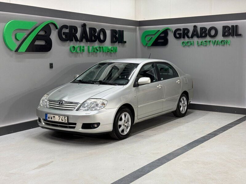 Silver Begagnad 2005 Toyota Corolla Sedan | 64 900 kr (Lite dyr) - Bild 1/4