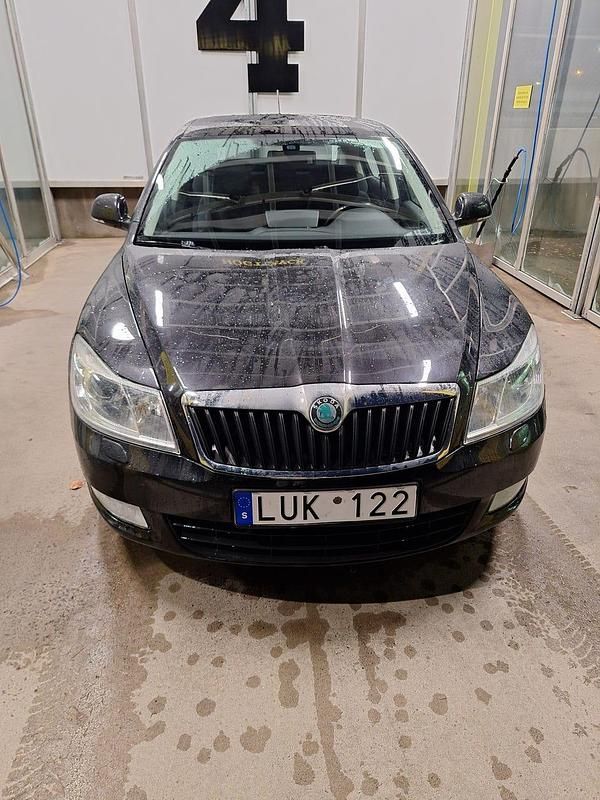Begagnad 2012 Skoda Octavia Sedan | 43 000 kr (Bra pris) - Bild 1/4