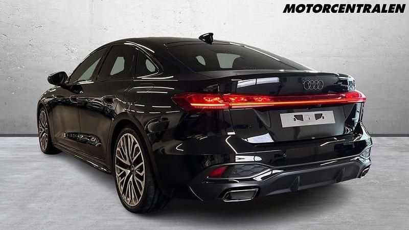 Ny Audi A5 Proline 303 HK (222 kW) 2025 Svart Sedan