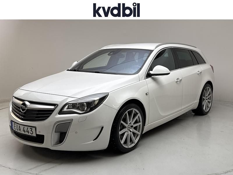 Vit Begagnad 2015 Opel Insignia OPC Kombi | 174 000 kr - Bild 1/3