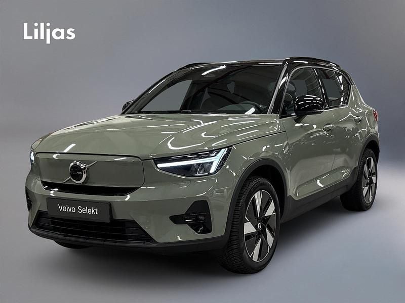Begagnad Volvo XC40 Plus 188 kW (256 HK) 2023 Grön SUV