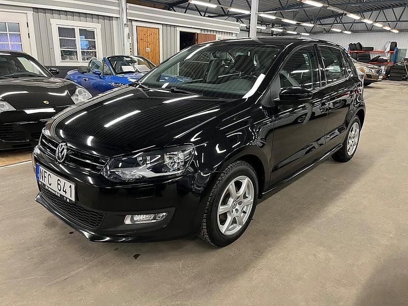 Svart Begagnad 2012 VW Polo Halvkombi | 59 900 kr (Bra pris) - Bild 1/4