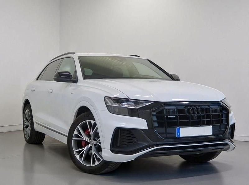 Begagnad Audi Q8 S-Line 462 HK (339 kW) 2021 Vit SUV