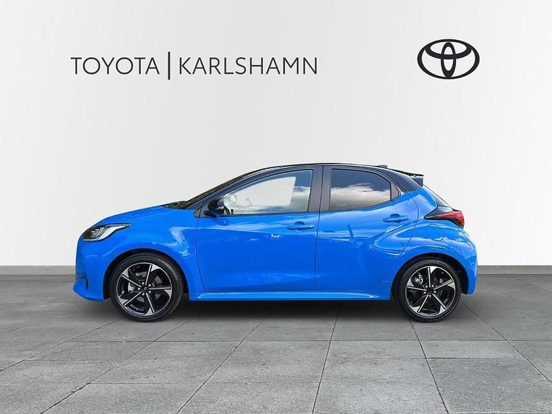 Begagnad Toyota Yaris Hybrid Edition 132 HK (97 kW) 2024 Blå Halvkombi