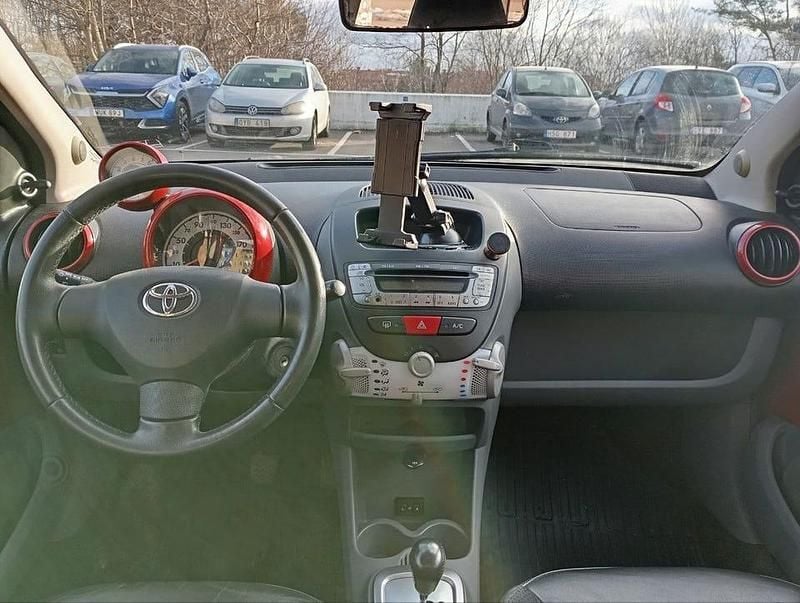 Begagnad Toyota Aygo 68 HK (50 kW) 2010 Halvkombi