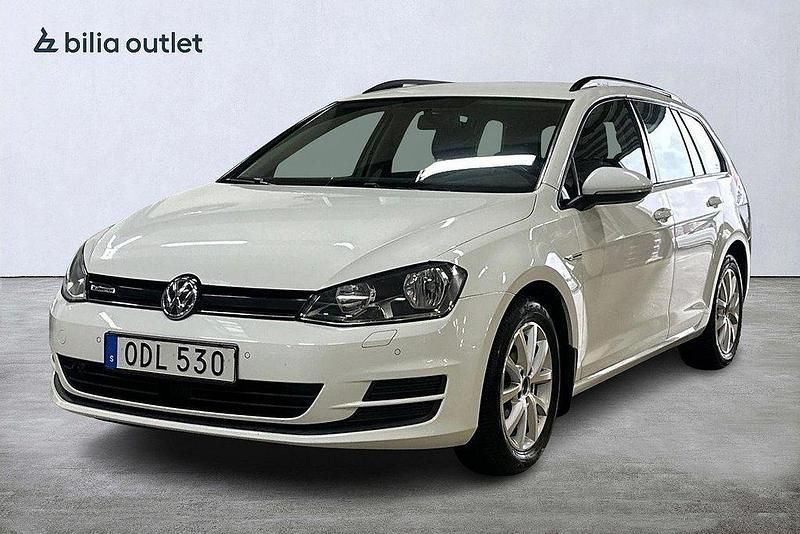 Vit Begagnad 2016 VW Golf VII Kombi | 89 900 kr (Superpris) - Bild 1/3