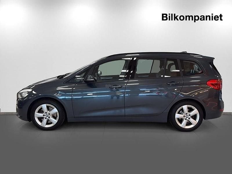 Begagnad BMW 220 Gran Tourer Advantage 190 HK (139 kW) 2015 Grå Minibuss