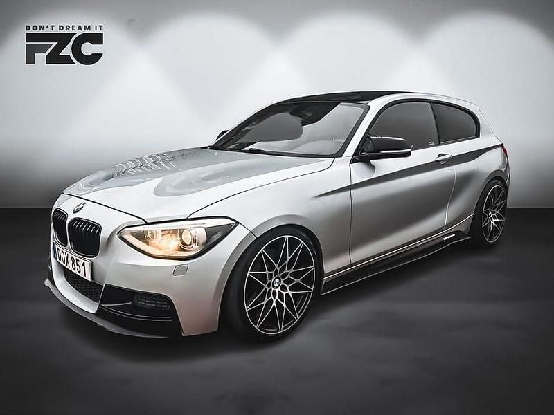 Begagnad BMW M135 320 HK (235 kW) 2013 Silver Halvkombi
