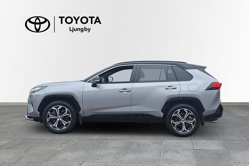 Begagnad Toyota RAV4 Style 310 HK (228 kW) 2024 Grå SUV