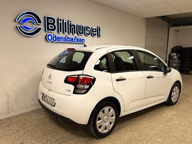 Begagnad Citroën C3 PureTech 82 HK (60 kW) 2014 Vit