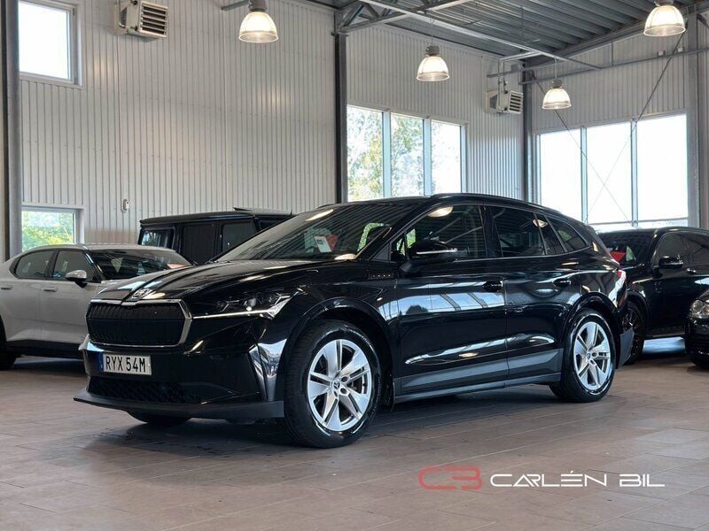 Svart Begagnad 2021 Skoda Enyaq iV SUV | 264 900 kr (Marknadspris) - Bild 1/4