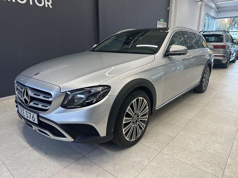 Begagnad Mercedes E220 All-Terrain 194 HK (142 kW) 2017 Silver Kombi