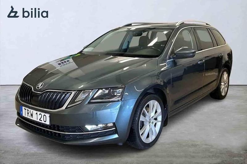 Grå Begagnad 2018 Skoda Octavia Kombi | 209 900 kr - Bild 1/1
