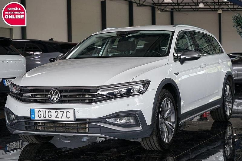 Vit Begagnad 2021 VW Passat Alltrack Executive Kombi | 299 500 kr (Marknadspris) - Bild 1/4
