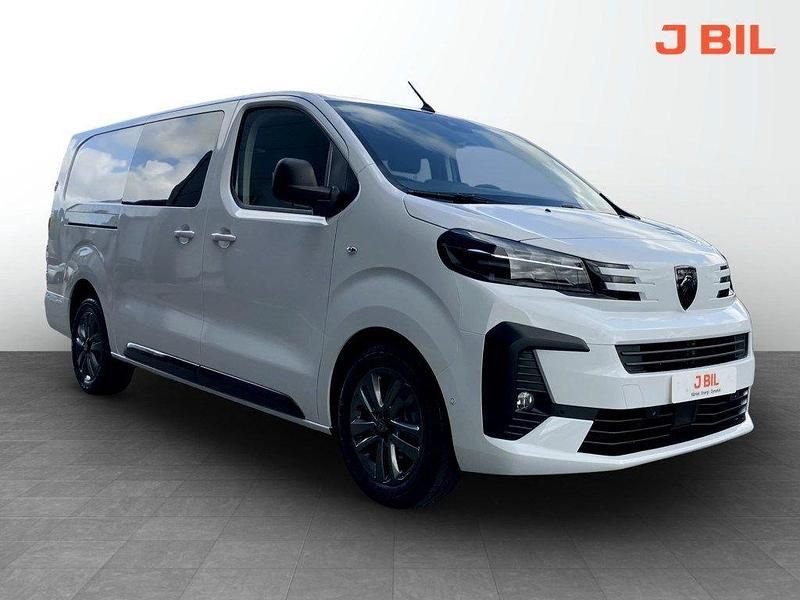 Vit (vit kaolin) Begagnad 2025 Peugeot Expert Van | 593 625 kr - Bild 1/4