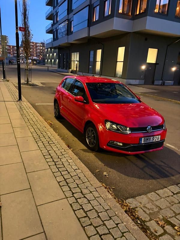 Begagnad 2016 VW Polo Halvkombi | 90 000 kr (Marknadspris) - Bild 1/1