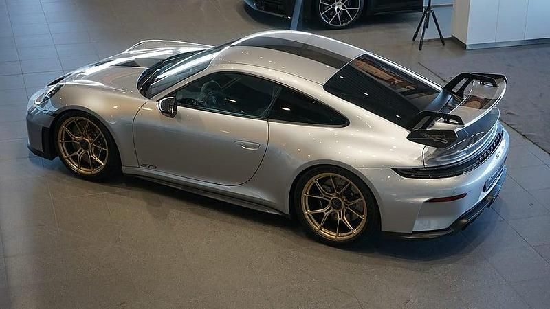 Begagnad Porsche 911 510 HK (375 kW) 2025 Silver