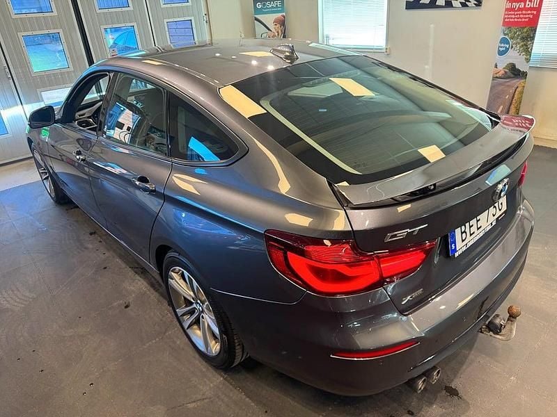 Begagnad BMW 320 Gran Turismo Sport Line 184 HK (135 kW) 2019 Grå Halvkombi