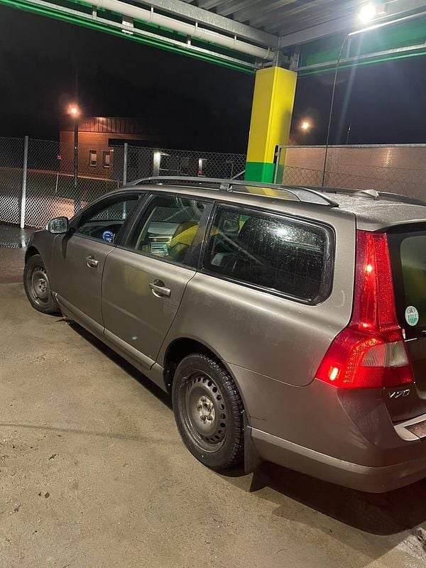 Begagnad Volvo V70 163 HK (119 kW) 2009 Kombi