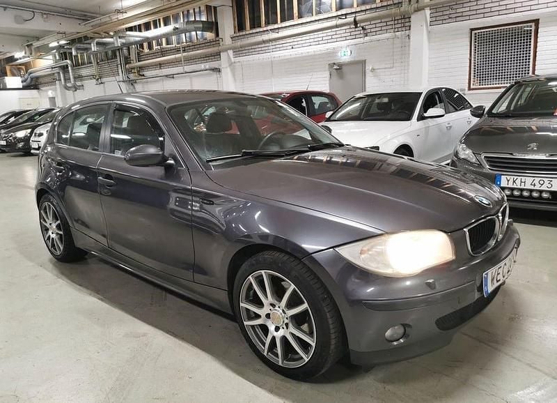 Begagnad BMW 116 Advantage 116 HK (85 kW) 2004 Grå Halvkombi