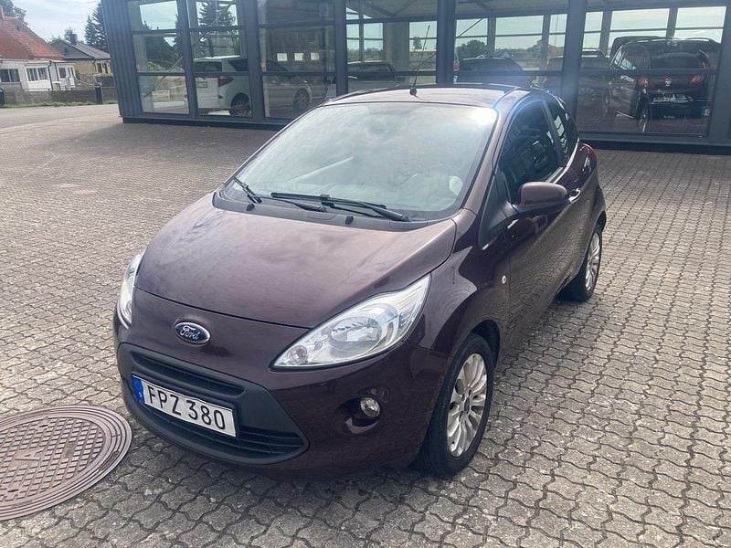 Brun Begagnad 2015 Ford Ka Titanium Halvkombi | 49 500 kr - Bild 1/4