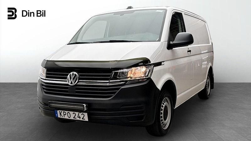 Vit (candyvit) Begagnad 2021 VW T6.1 Comfortline Van | 220 900 kr - Bild 1/4