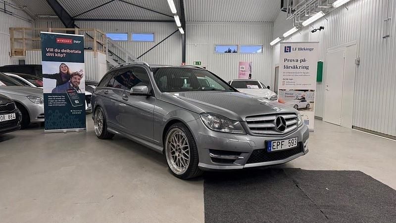 Silver Begagnad 2012 Mercedes C220 Kombi | 119 900 kr (Lite dyr) - Bild 1/4