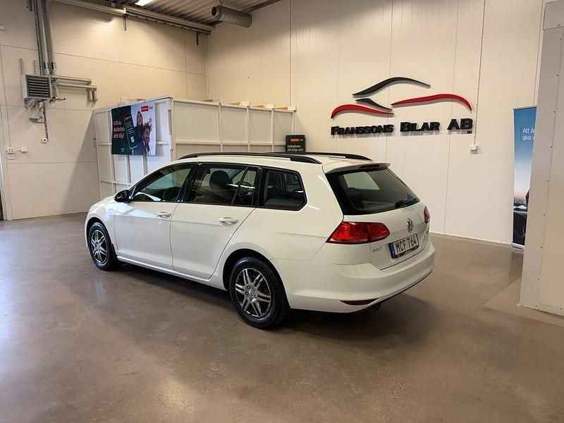 Begagnad VW Golf VII 110 HK (80 kW) 2017 Vit