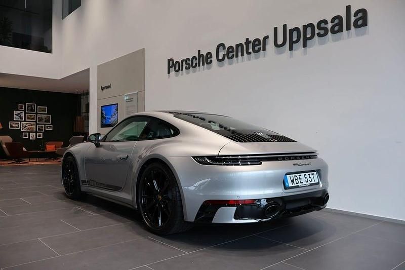 Begagnad Porsche 911 Carrera T 385 HK (283 kW) 2024 Silver Sportkupé