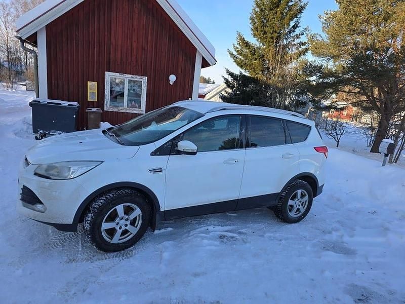 Begagnad Ford Kuga 140 HK (102 kW) 2014 SUV