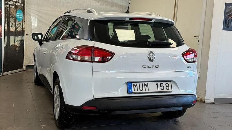 Begagnad Renault Clio GrandTour 90 HK (66 kW) 2013 Vit Kombi