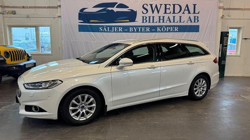 Flerfärgad (vit) Begagnad 2015 Ford Mondeo Business Edition Kombi | 99 800 kr (Bra pris) - Bild 1/4