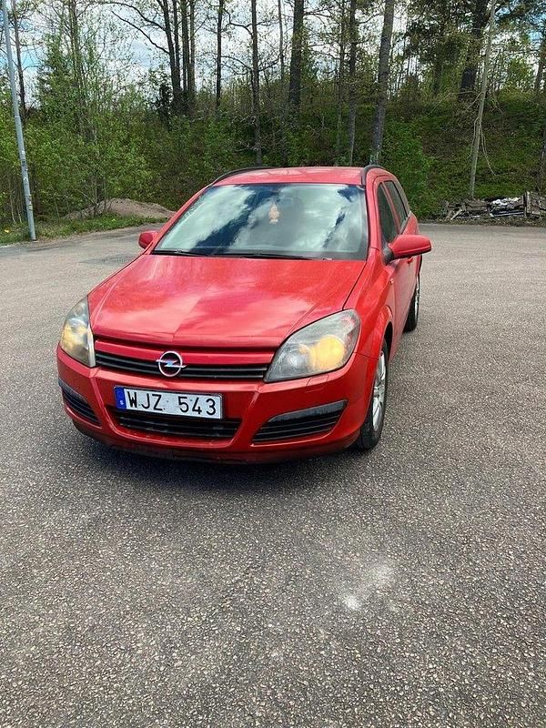 Röd Begagnad 2005 Opel Astra Kombi | 15 900 kr (Bra pris) - Bild 1/4
