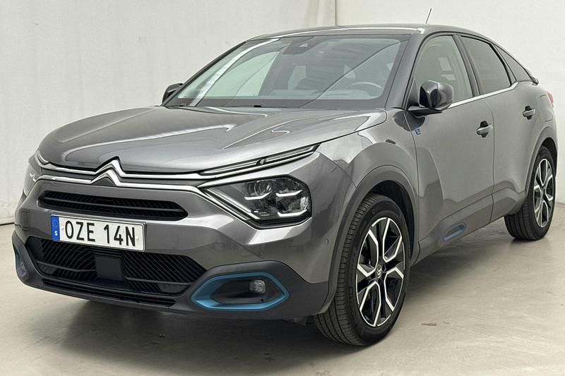 Grå Begagnad 2022 Citroën e-C4 Shine | 191 100 kr (Marknadspris) - Bild 1/4