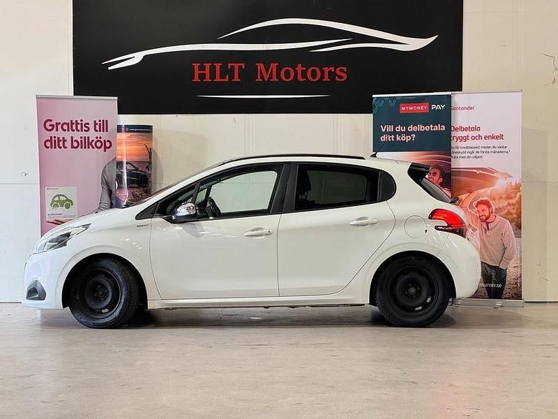 Begagnad Peugeot 208 82 HK (60 kW) 2017 Vit Halvkombi