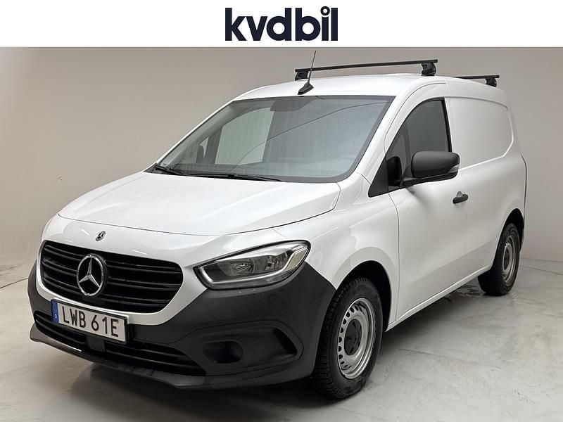 Vit Begagnad 2022 Mercedes Citan 110 Pickup | 169 000 kr (Bra pris) - Bild 1/3