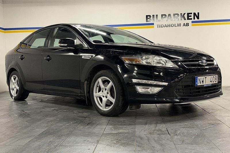 Begagnad Ford Mondeo Sport 116 HK (85 kW) 2013 Svart Halvkombi
