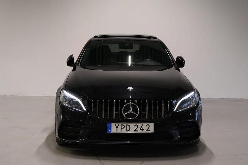 Begagnad Mercedes C220 AMG 194 HK (142 kW) 2018 Svart Sedan