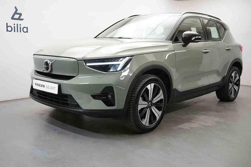 Grön Begagnad 2023 Volvo XC40 Single Motor SUV | 354 900 kr - Bild 1/1