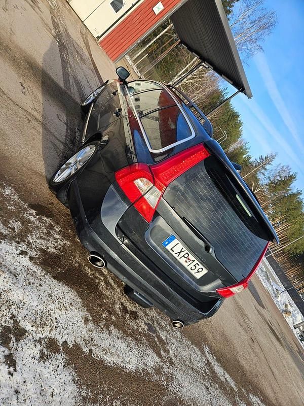 Begagnad Volvo V70 215 HK (158 kW) 2012 Grå/blå Kombi